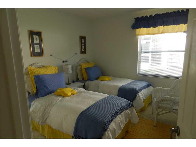 PALM AIRE OAKS COURSE EST - Residential Lease