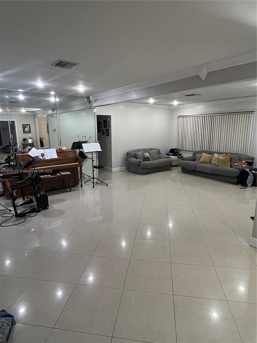 CAMNER ESTATES - Residential