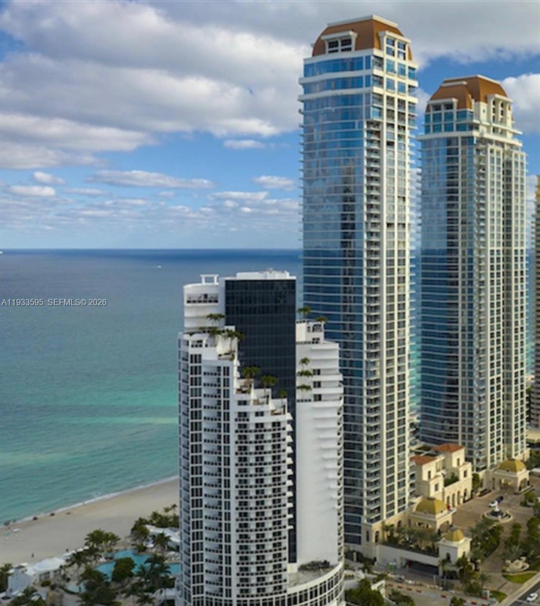 TRUMP INTERNATIONAL SONES - Residential