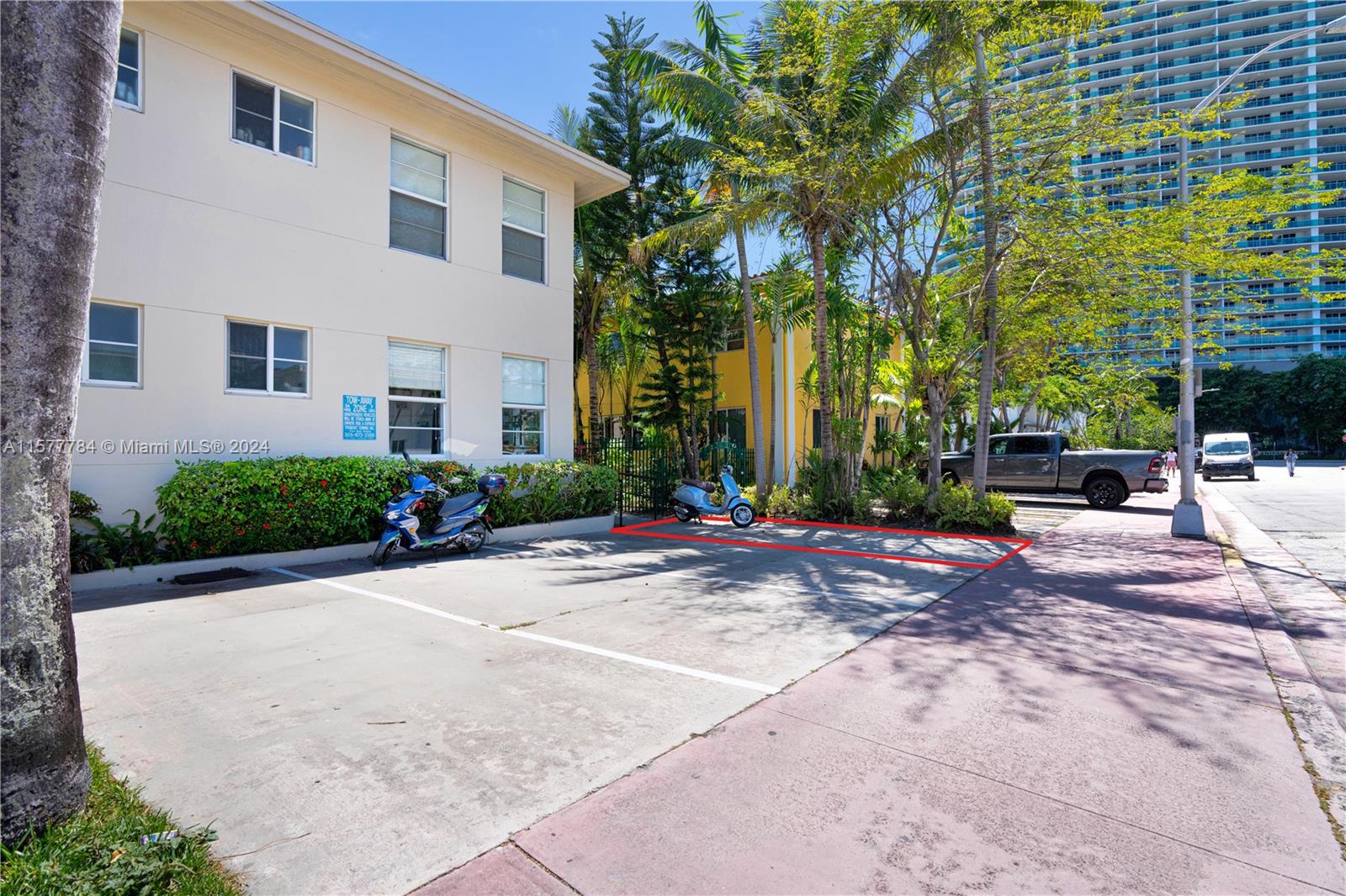 ALTON BEACH BAY FRONT RE- - Residential