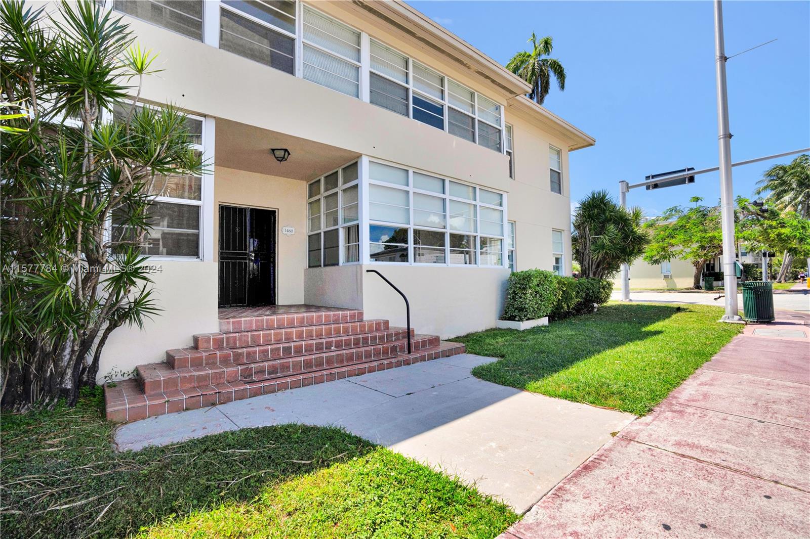 ALTON BEACH BAY FRONT RE- - Residential