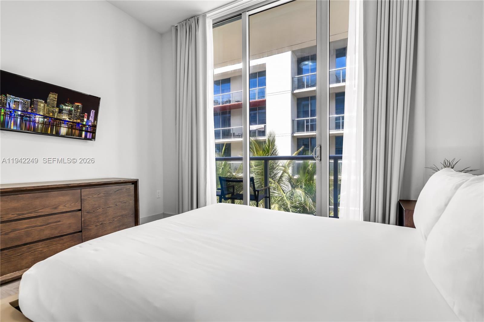 COSTA HOLLYWOOD CONDO - Residential