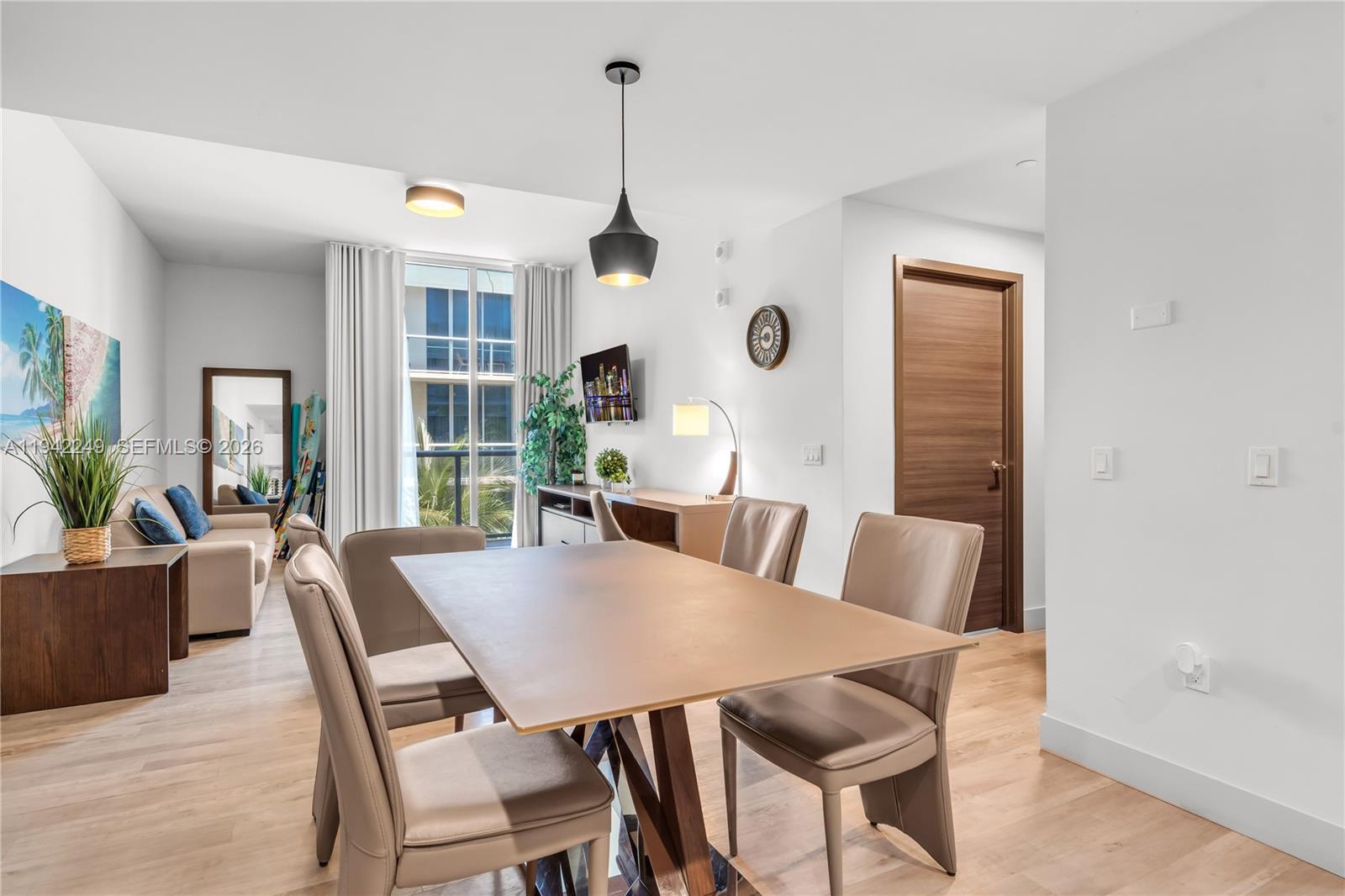 COSTA HOLLYWOOD CONDO - Residential