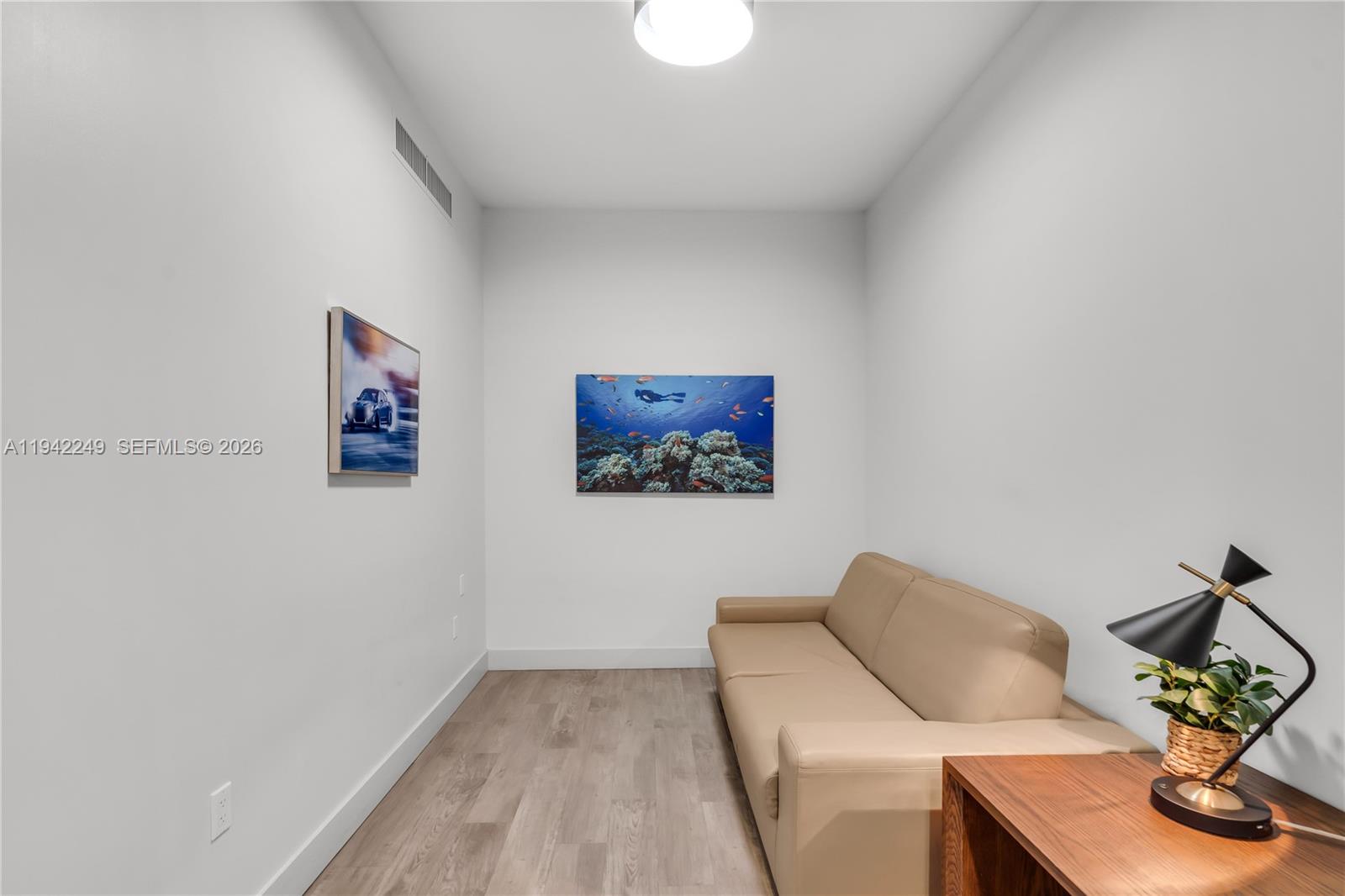 COSTA HOLLYWOOD CONDO - Residential