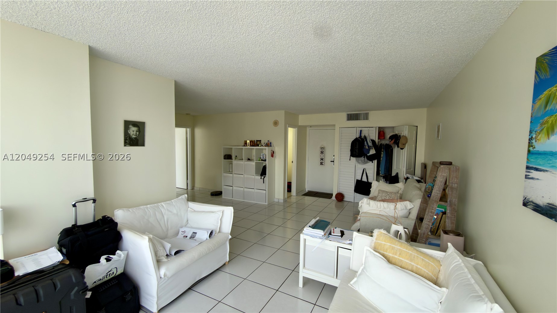PLAZA OF AMERICAS CONDO P - Residential Lease