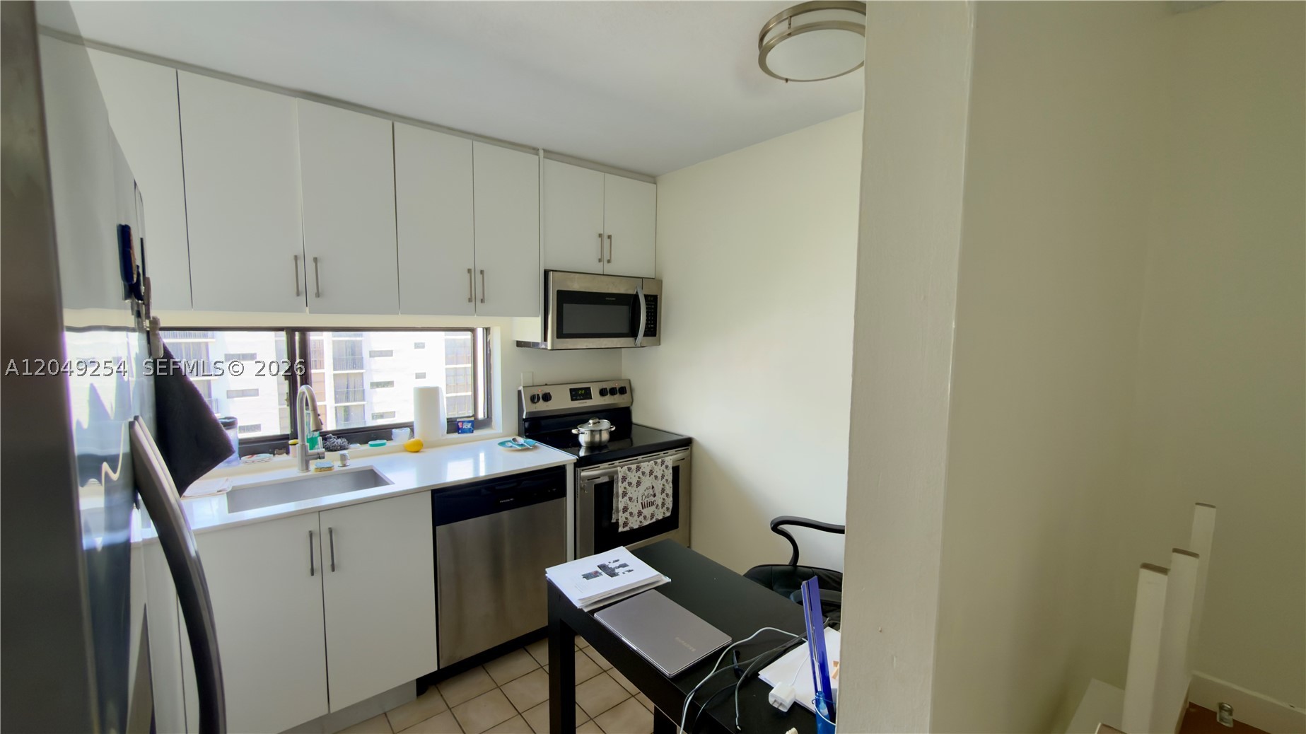 PLAZA OF AMERICAS CONDO P - Residential Lease