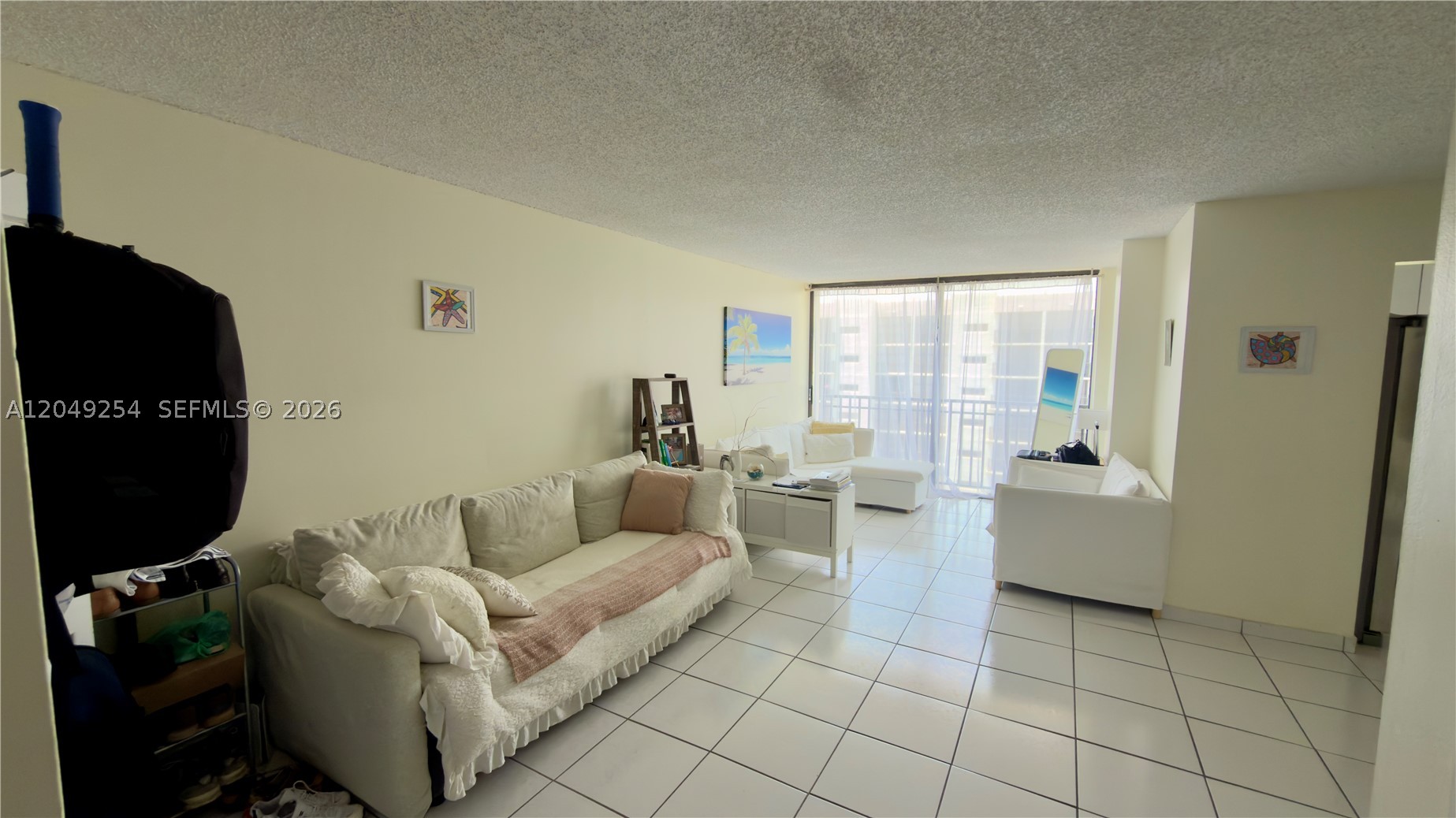 PLAZA OF AMERICAS CONDO P - Residential Lease