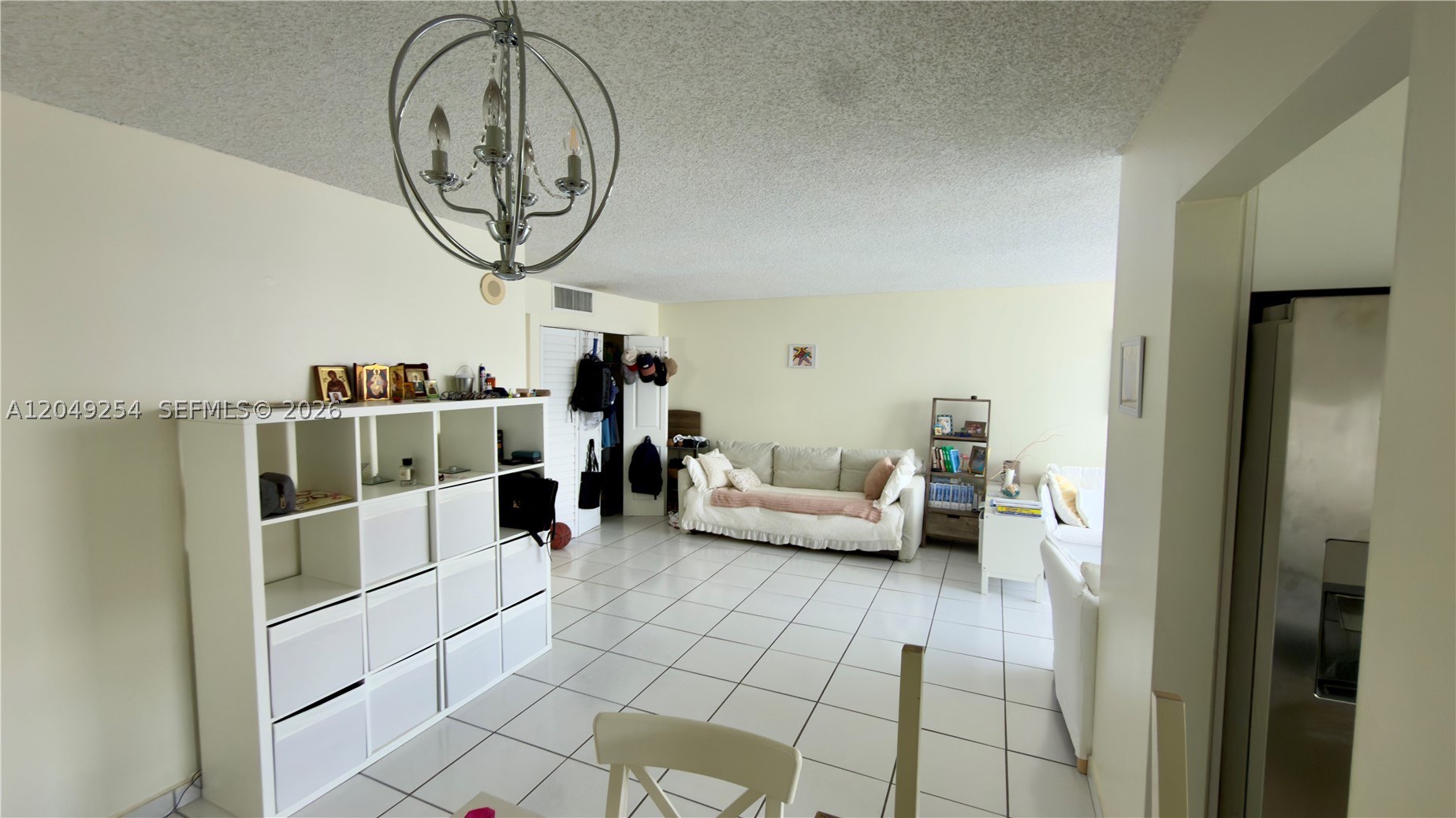 PLAZA OF AMERICAS CONDO P - Residential Lease