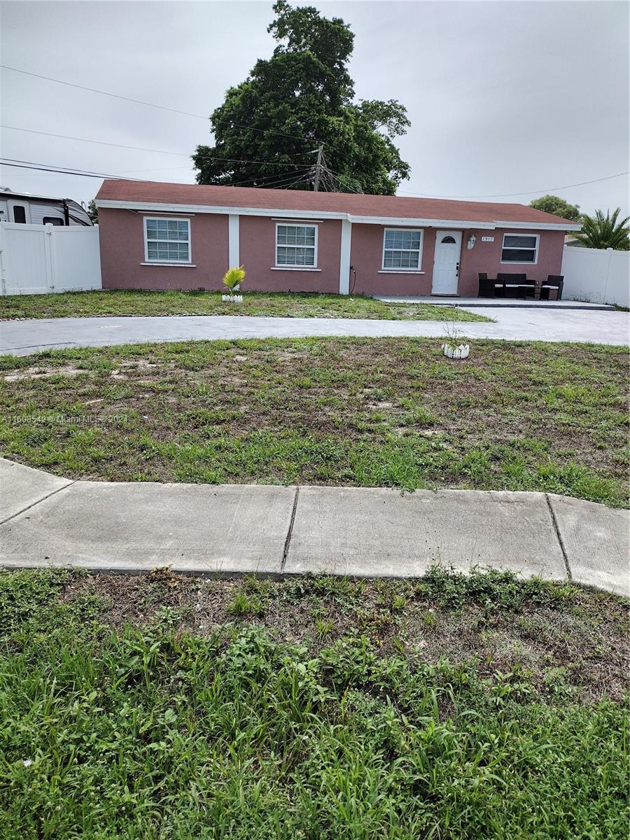BROADVIEW PARK SEC 2 AMEN - Residential