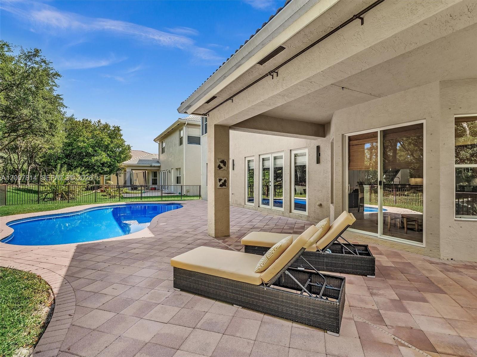 SUNSET FALLS - Residential