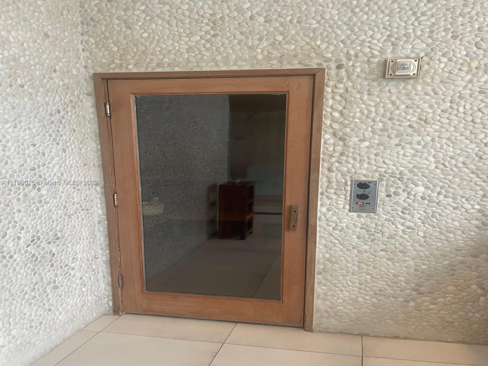 MINT CONDO - Residential Lease