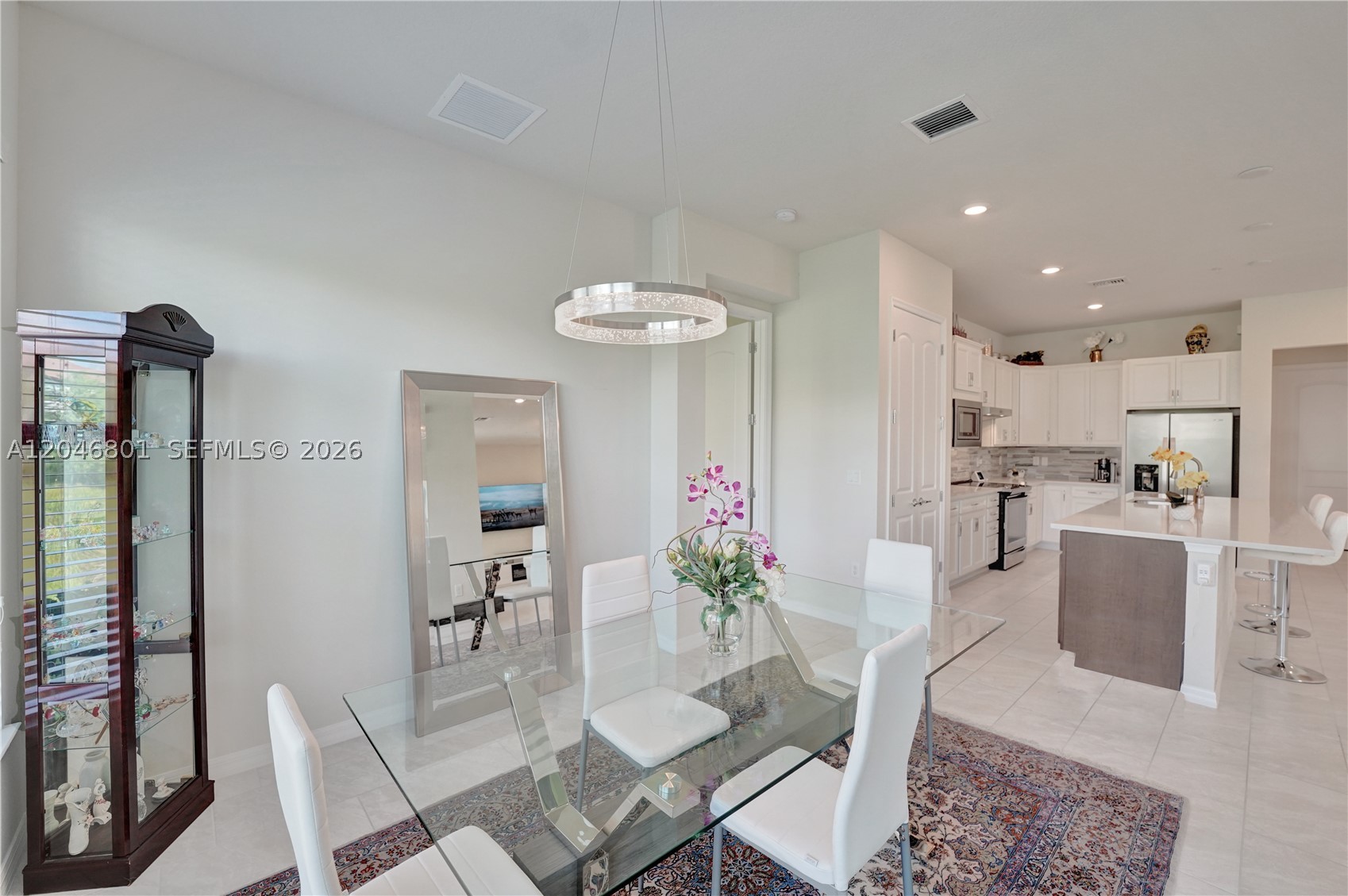 BOCA FLORES CONDO - Residential