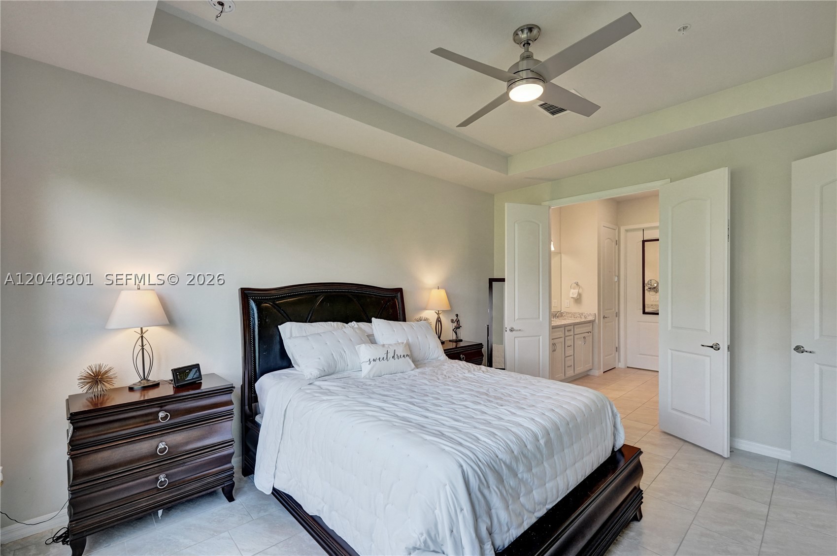 BOCA FLORES CONDO - Residential