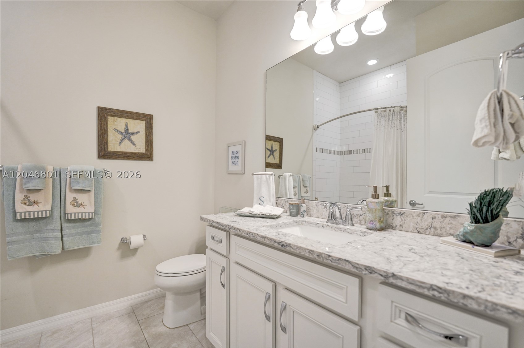 BOCA FLORES CONDO - Residential