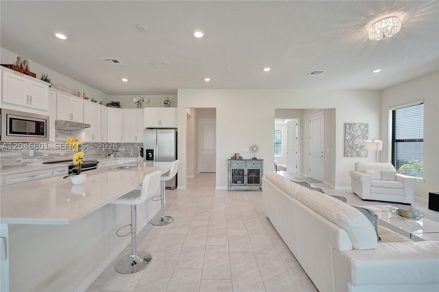 BOCA FLORES CONDO - Residential