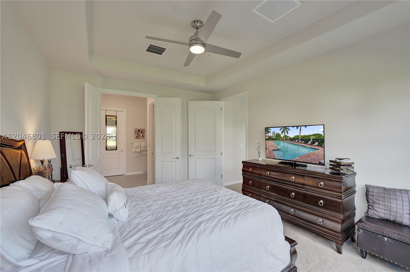 BOCA FLORES CONDO - Residential