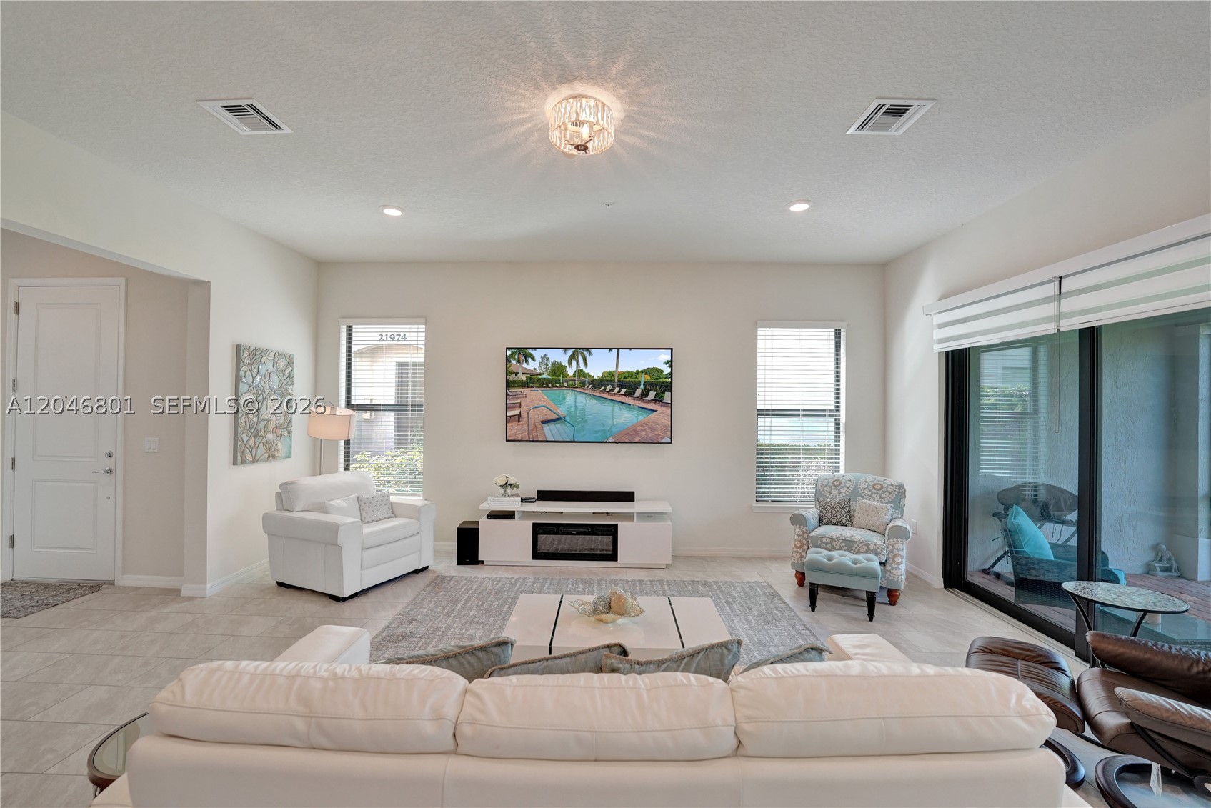 BOCA FLORES CONDO - Residential