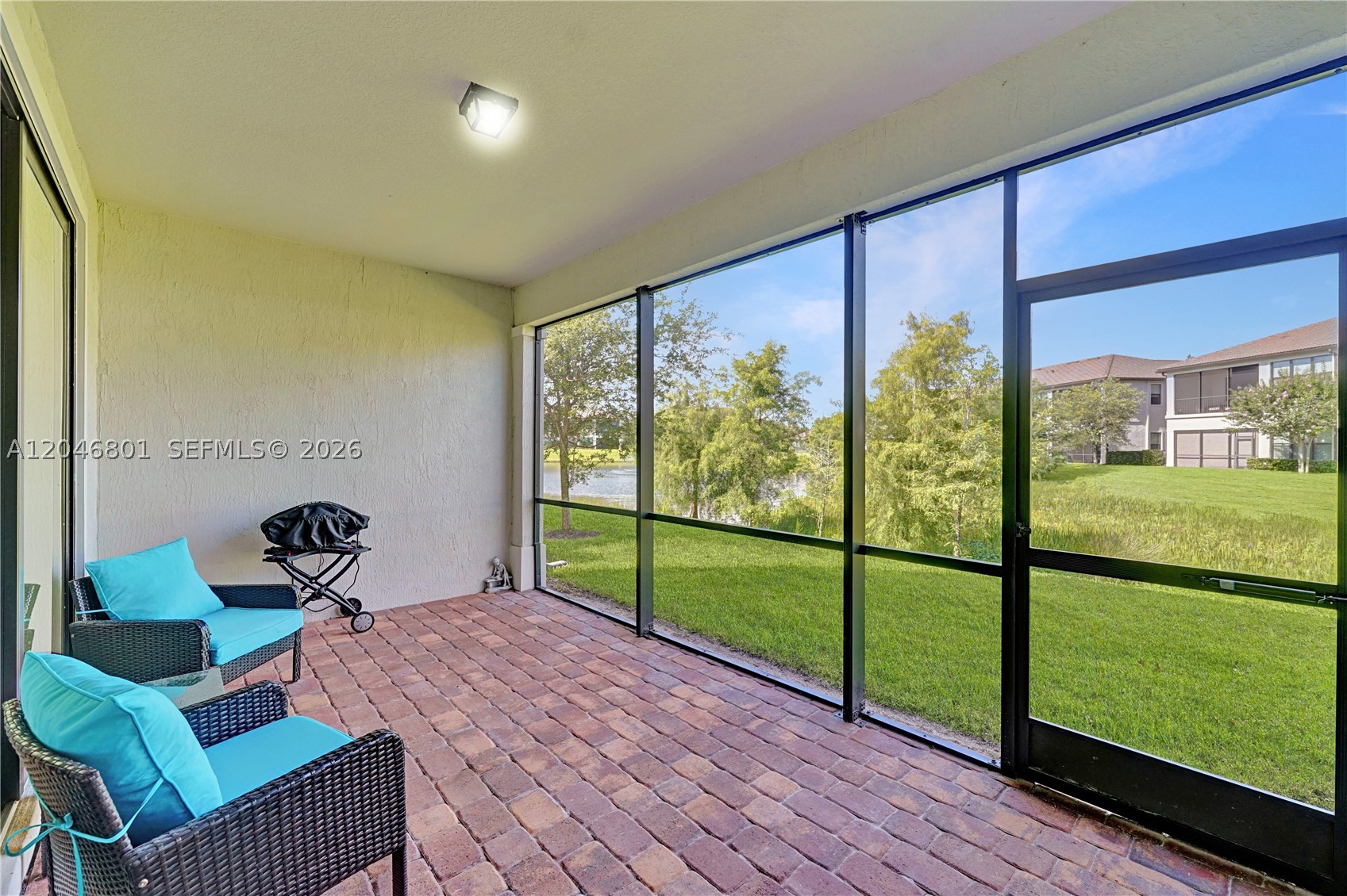 BOCA FLORES CONDO - Residential
