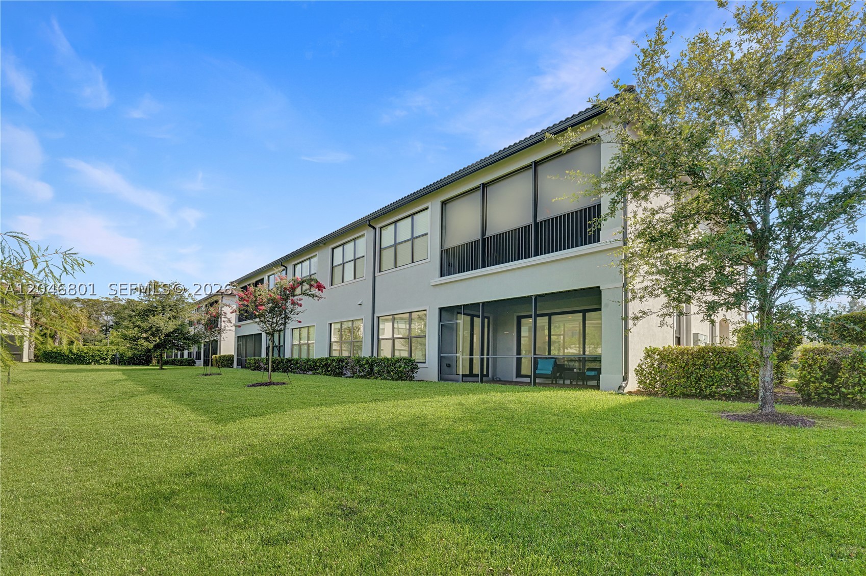 BOCA FLORES CONDO - Residential