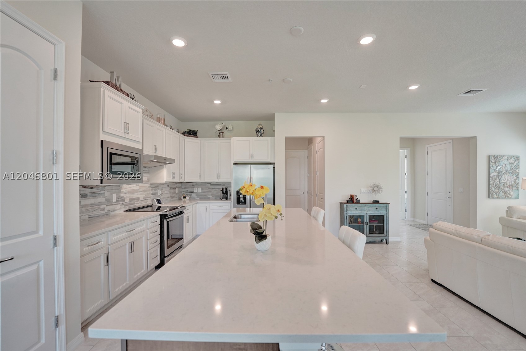 BOCA FLORES CONDO - Residential