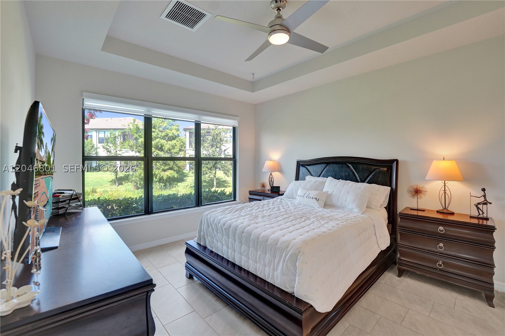 BOCA FLORES CONDO - Residential