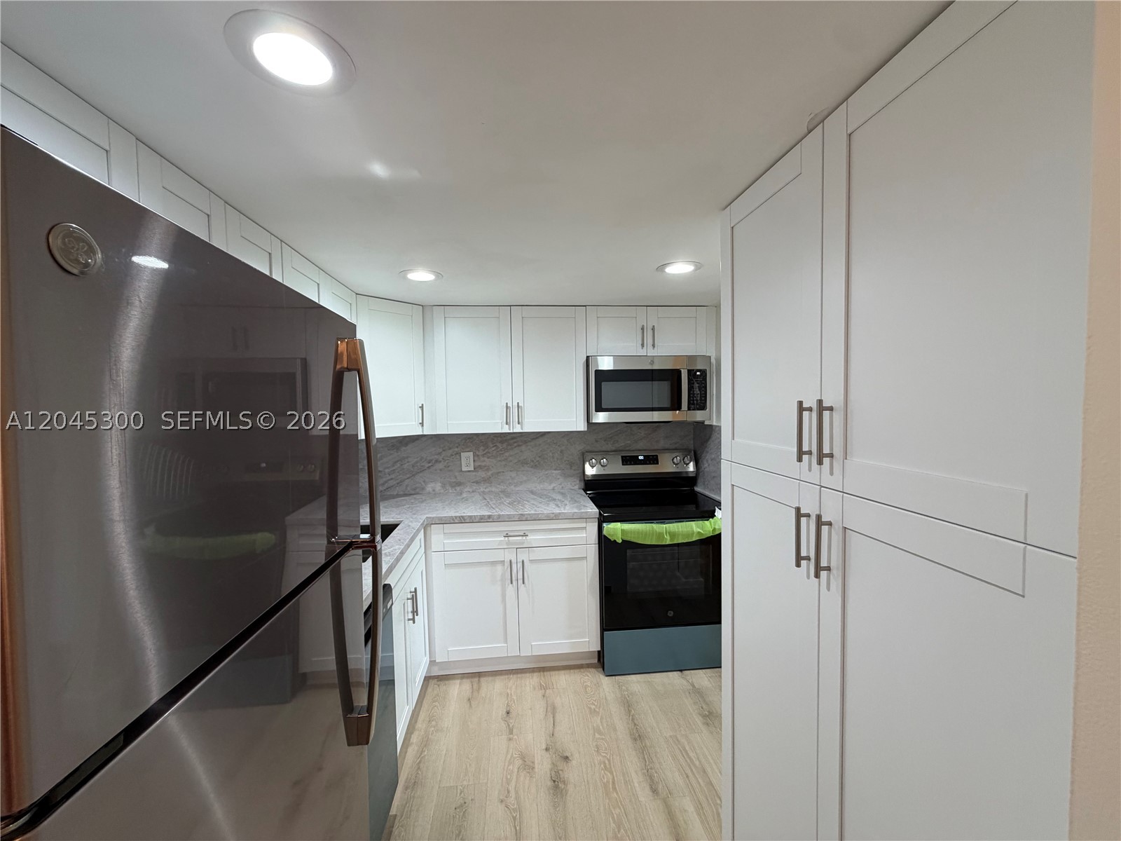 CAPTIVA LAKES VILLAS COND - Residential