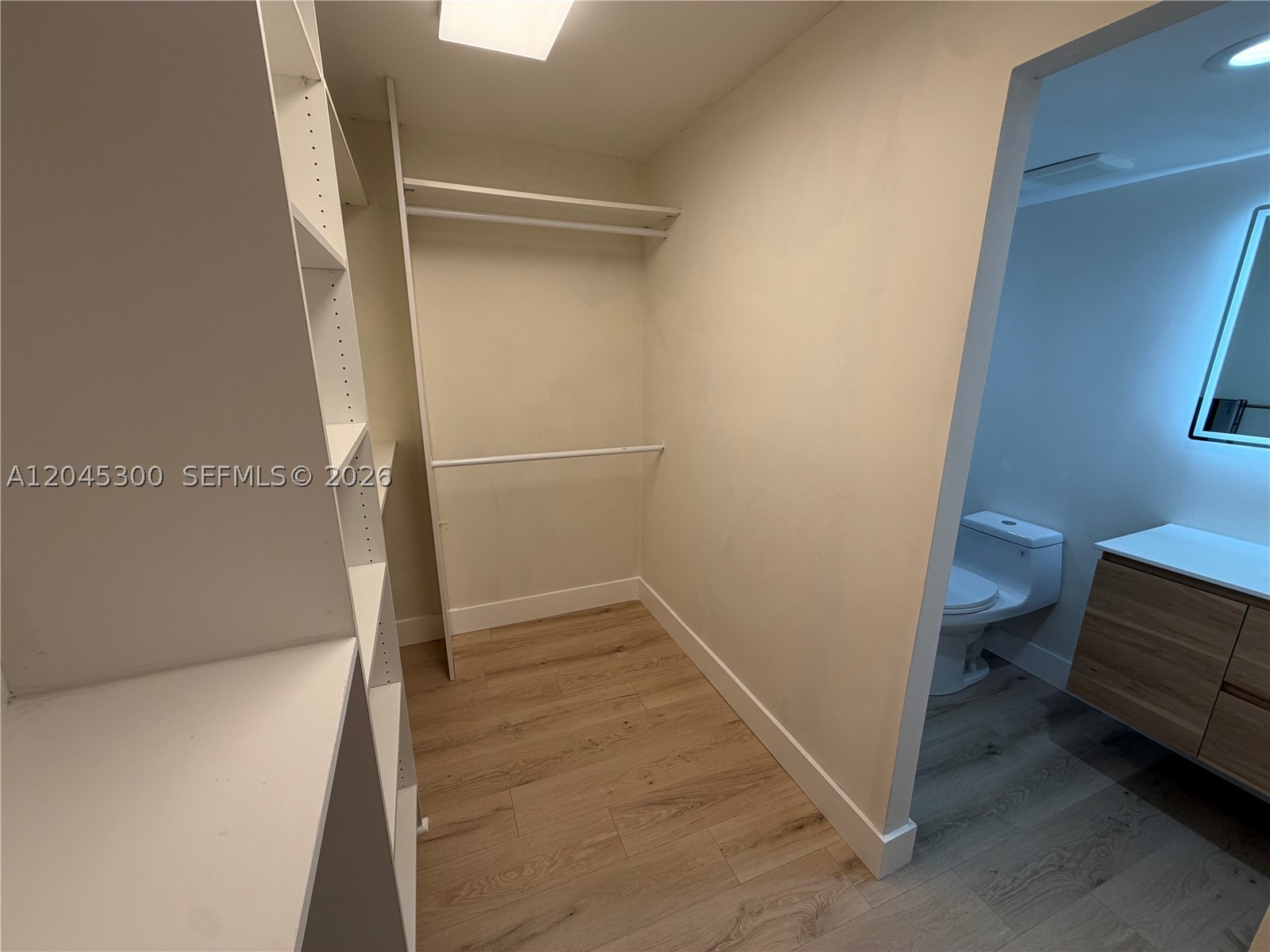 CAPTIVA LAKES VILLAS COND - Residential