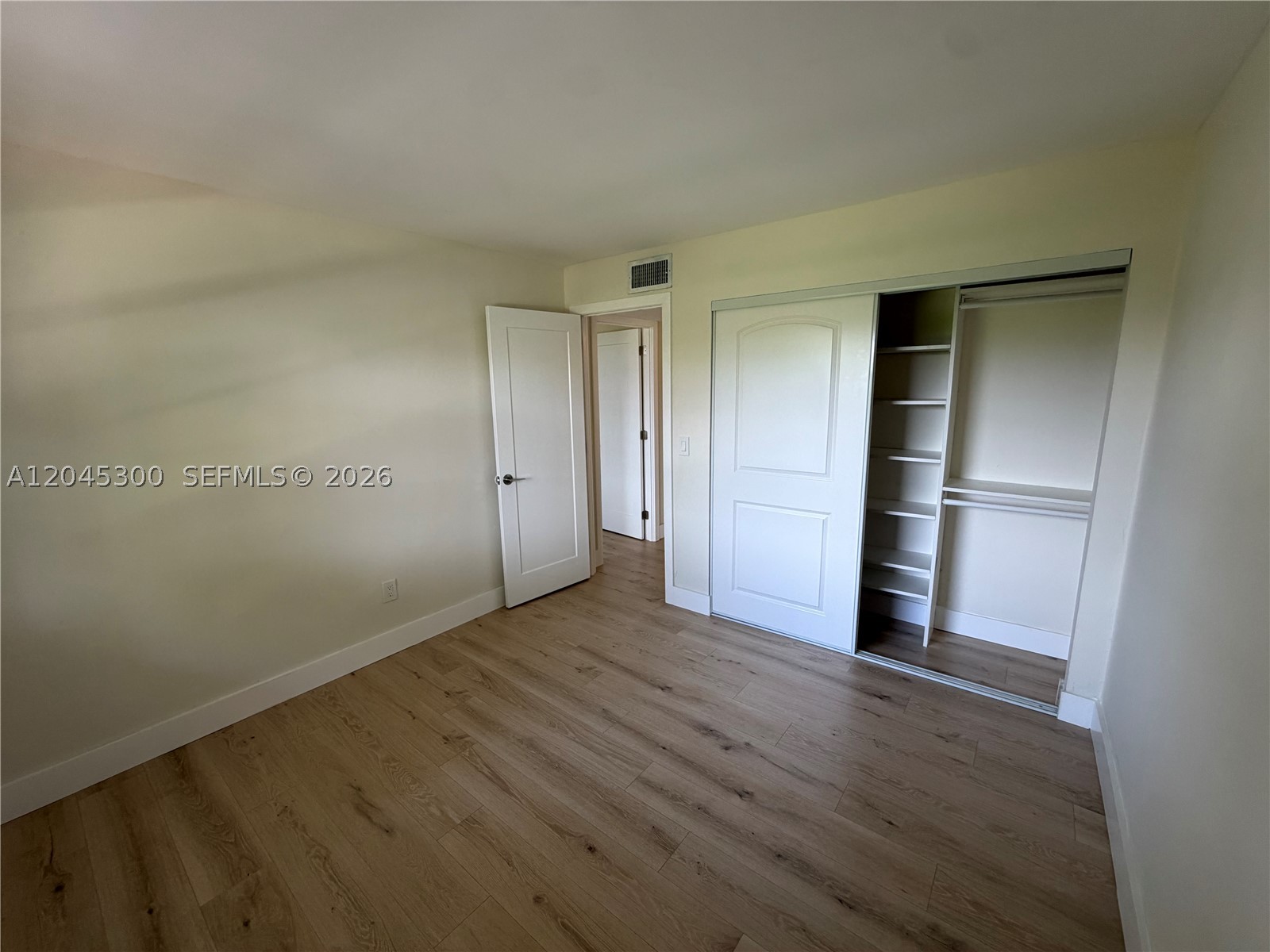 CAPTIVA LAKES VILLAS COND - Residential