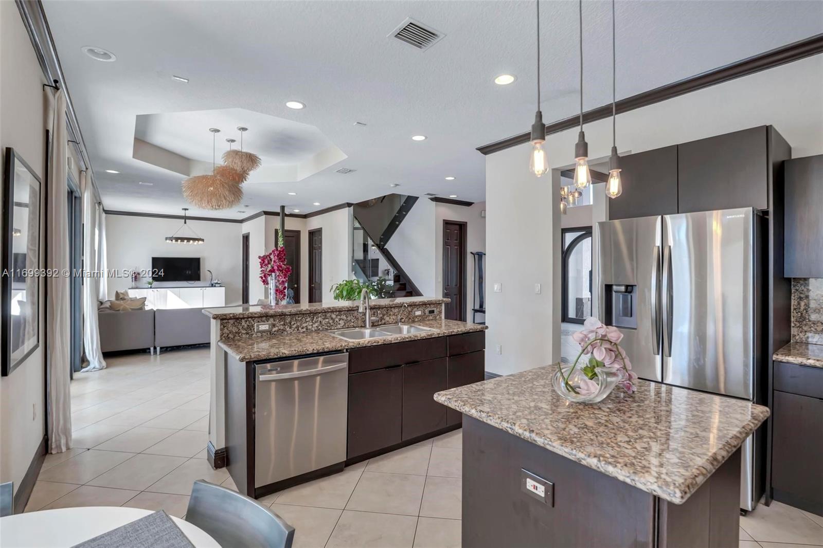 4TH ADDN TO ROYAL OAKS - Residential
