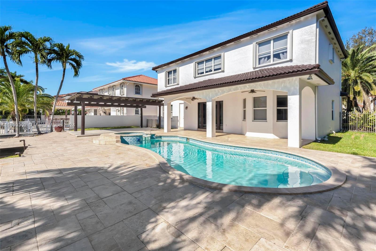 4TH ADDN TO ROYAL OAKS - Residential