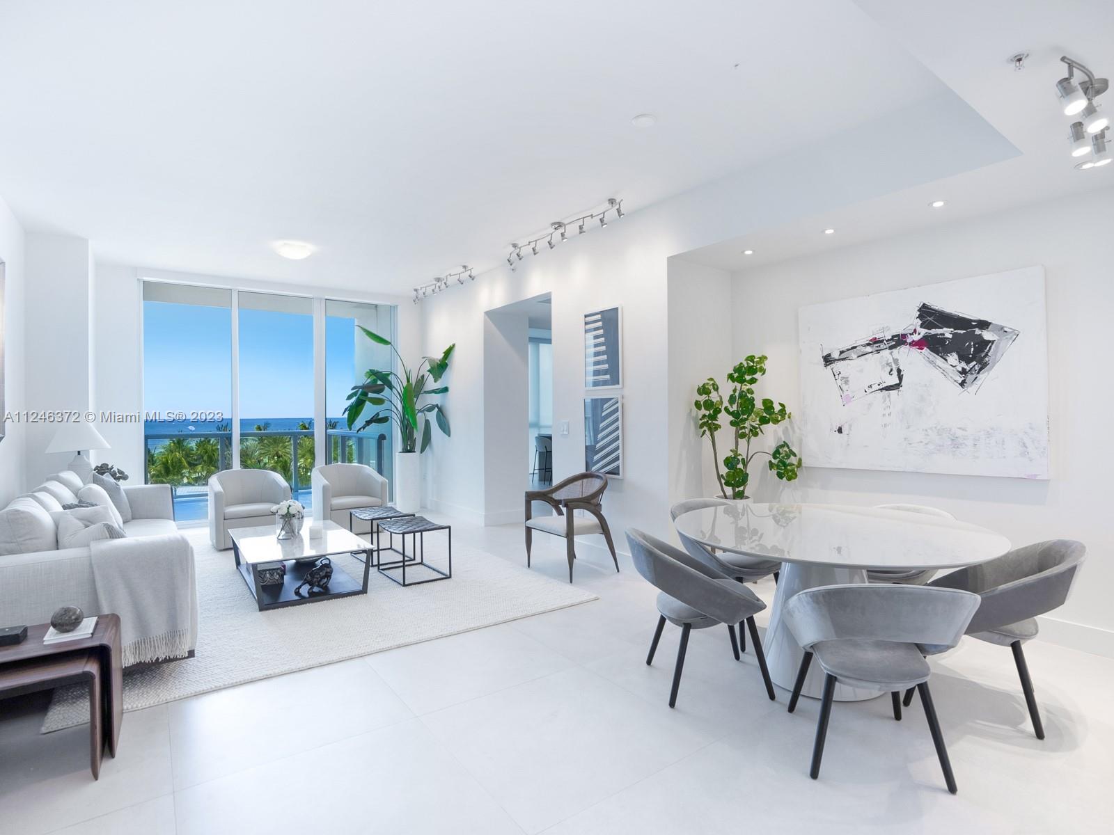 CONTINUUM ON SOUTH BEACH - Residential