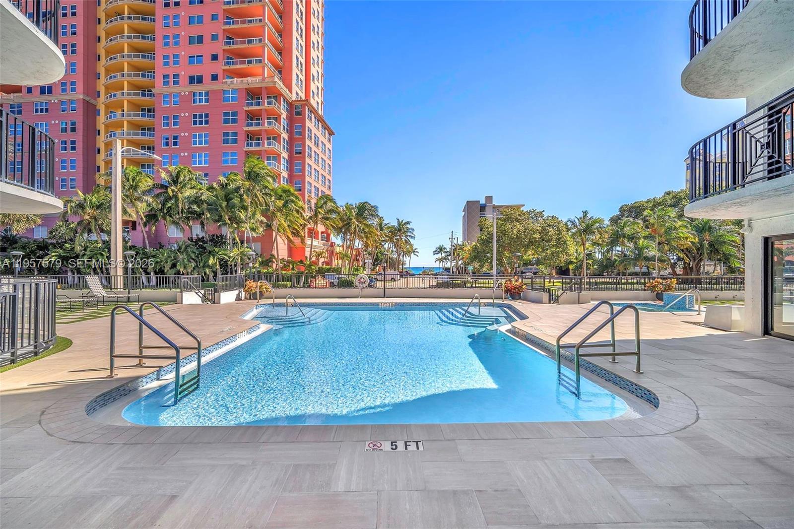 TRADEWINDS BY THE SEA CON - Residential