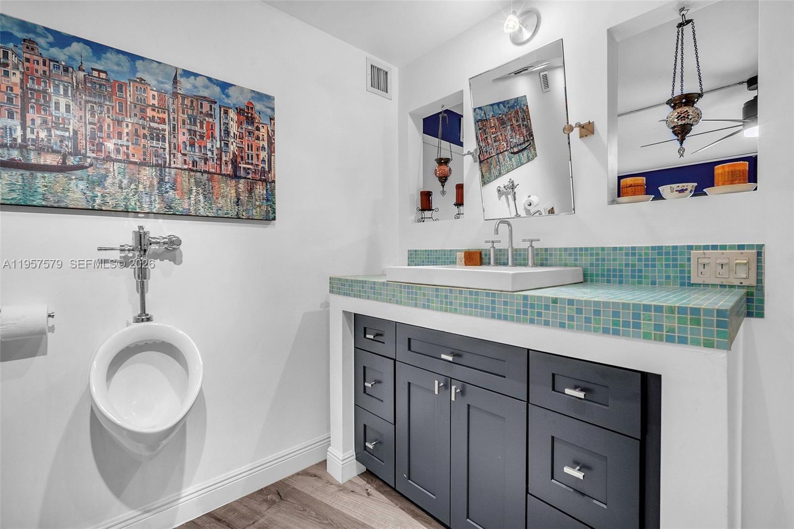 TRADEWINDS BY THE SEA CON - Residential