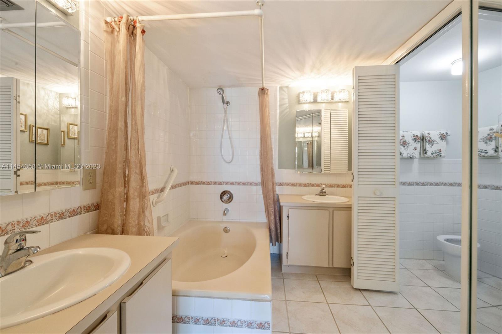 MILLER GARDENS CONDO - Residential