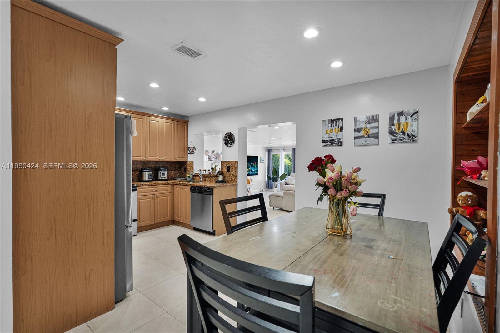 SARATOGA HEIGHTS RE-SUB - Residential