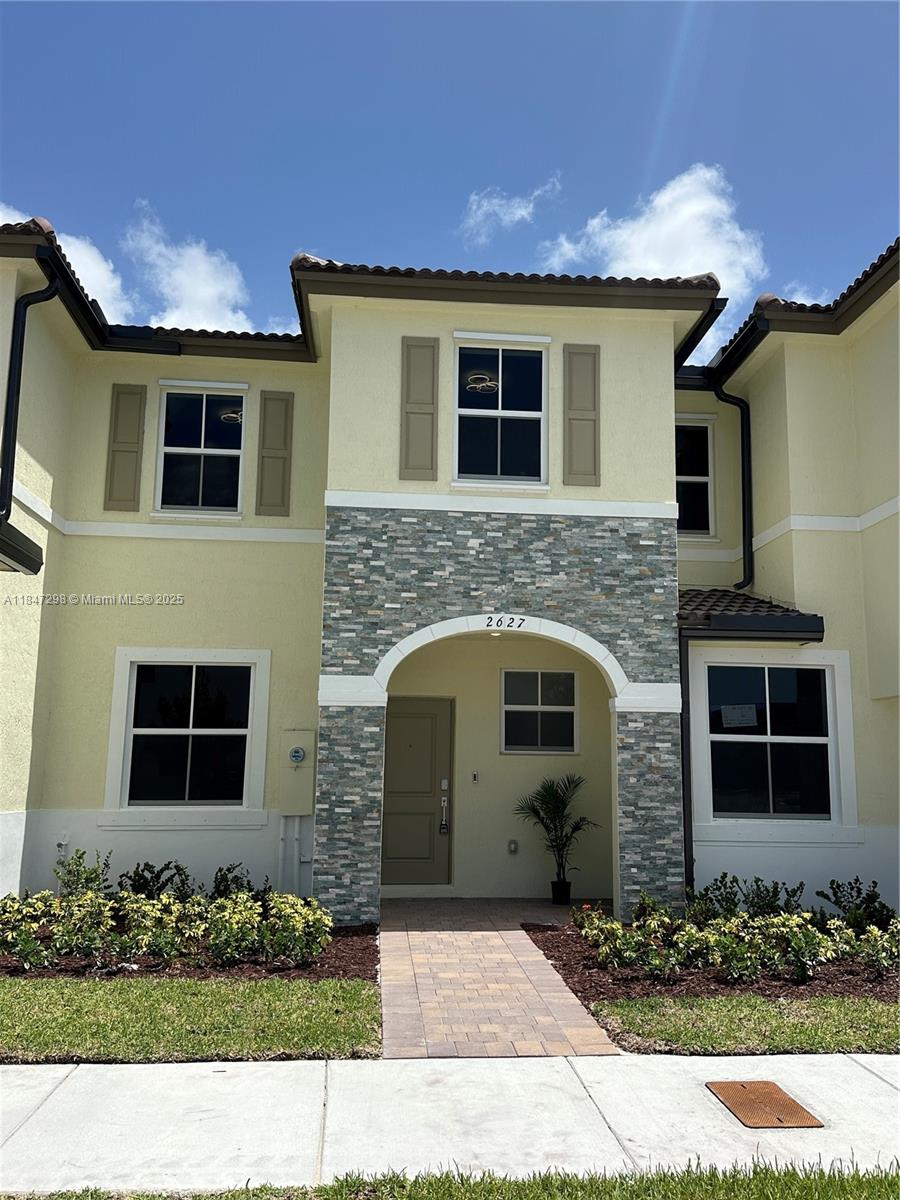 WELCOME SECTION 8, Beautiful 3-bedroom, 2.5-bathroom Villa located in the desirable gated community of Altamira. This spacious home features a large master suite with a walk-in closet, nice kitchen with stainless steel appliances, and a generously sized living and family room. Tile flooring throughout the first floor also includes a convenient washer and dryer and carpet upstairs, the second floor. Patio, two assigned parking spaces, and additional guest parking. Internet/Wi-Fi is also included in the Rent.