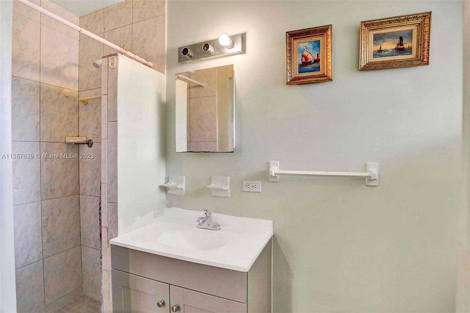 STONEYBROOK ESTATES - Residential