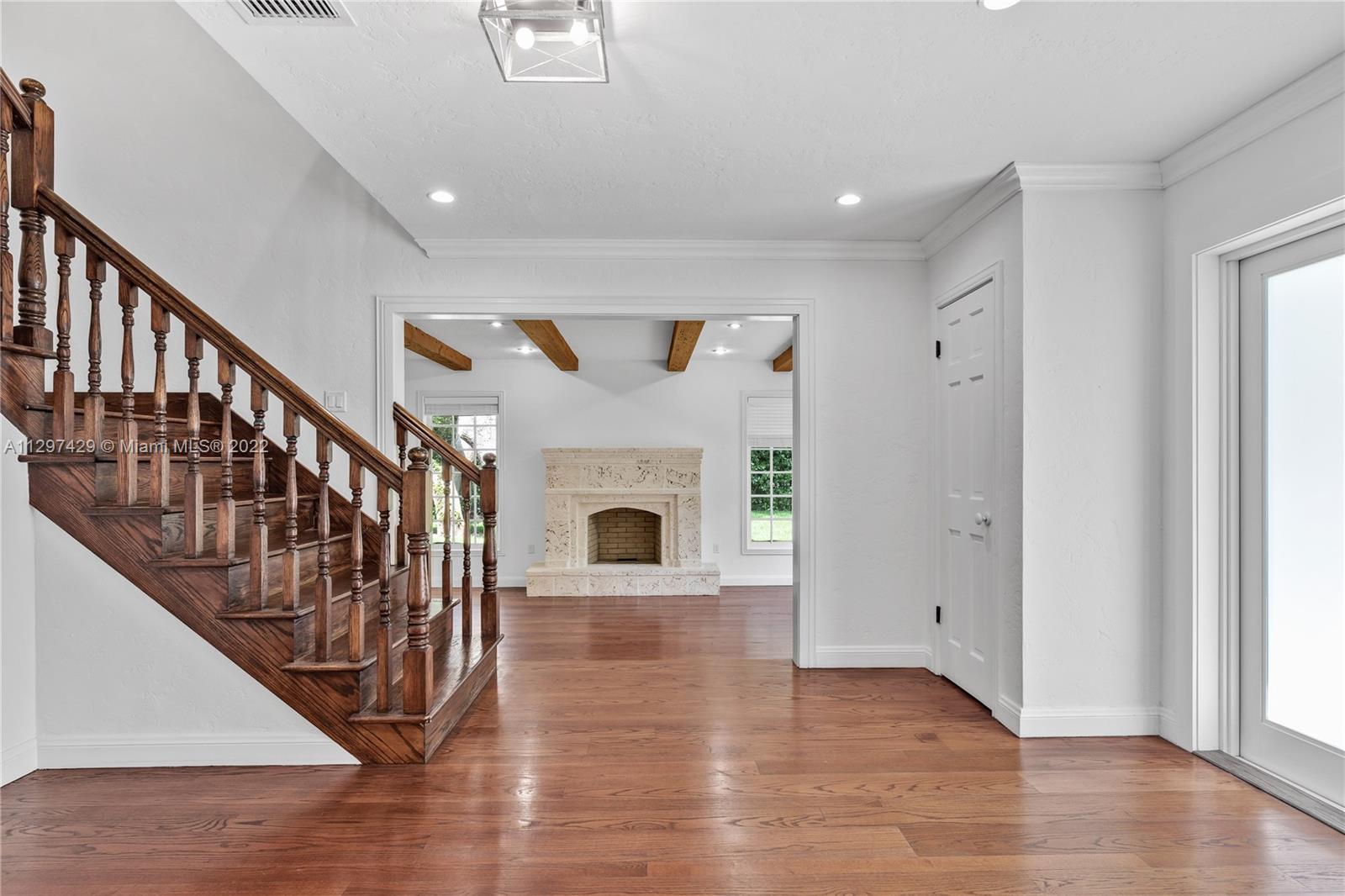 CORAL GABLES RIVIERA SEC - Residential