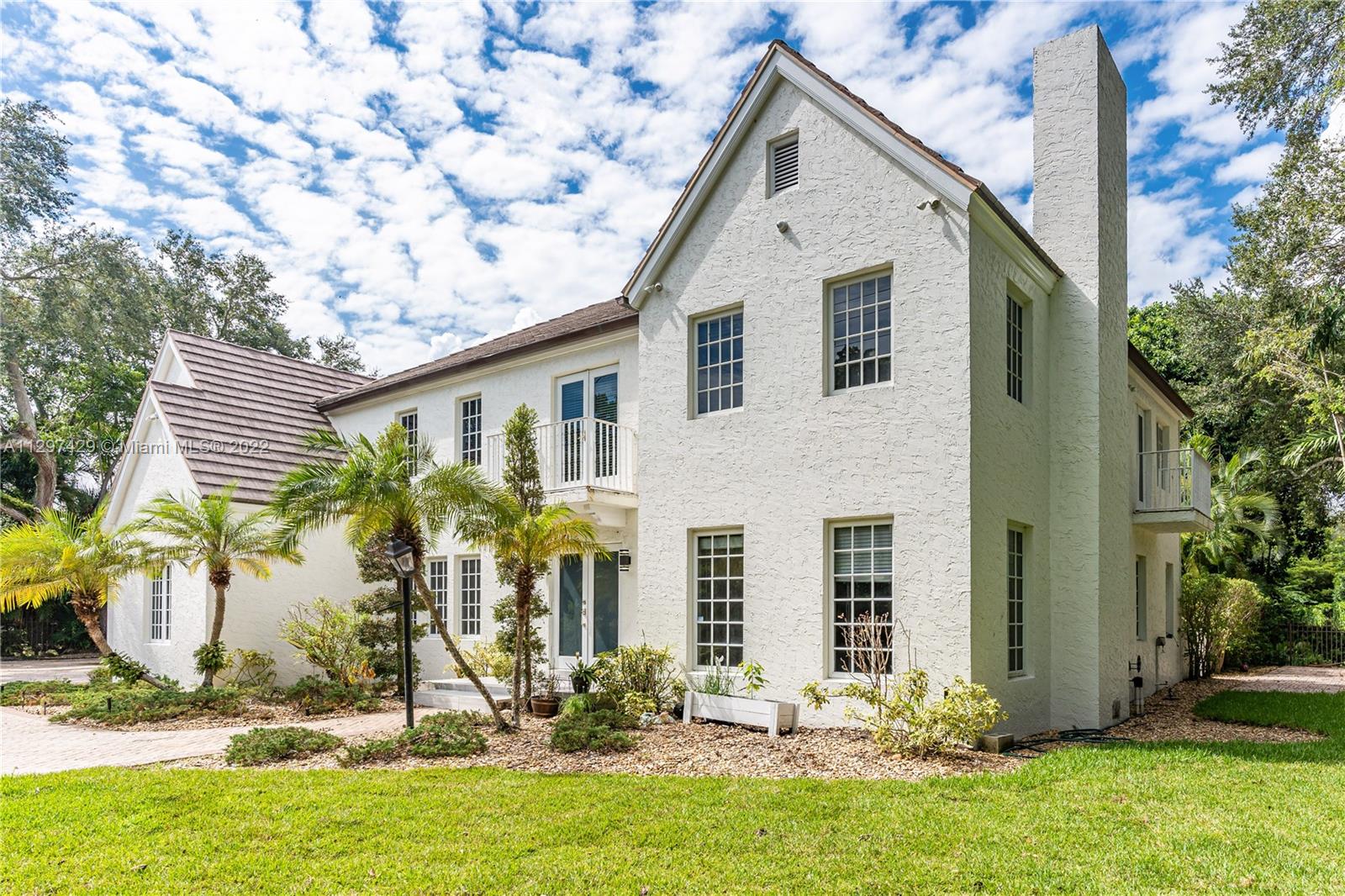 CORAL GABLES RIVIERA SEC - Residential