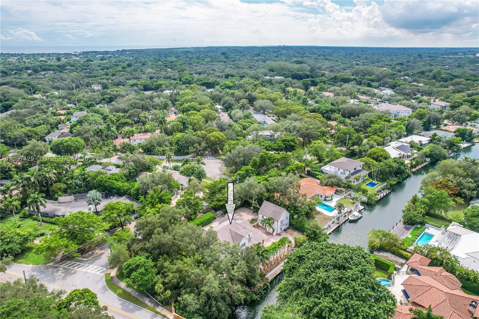 CORAL GABLES RIVIERA SEC - Residential