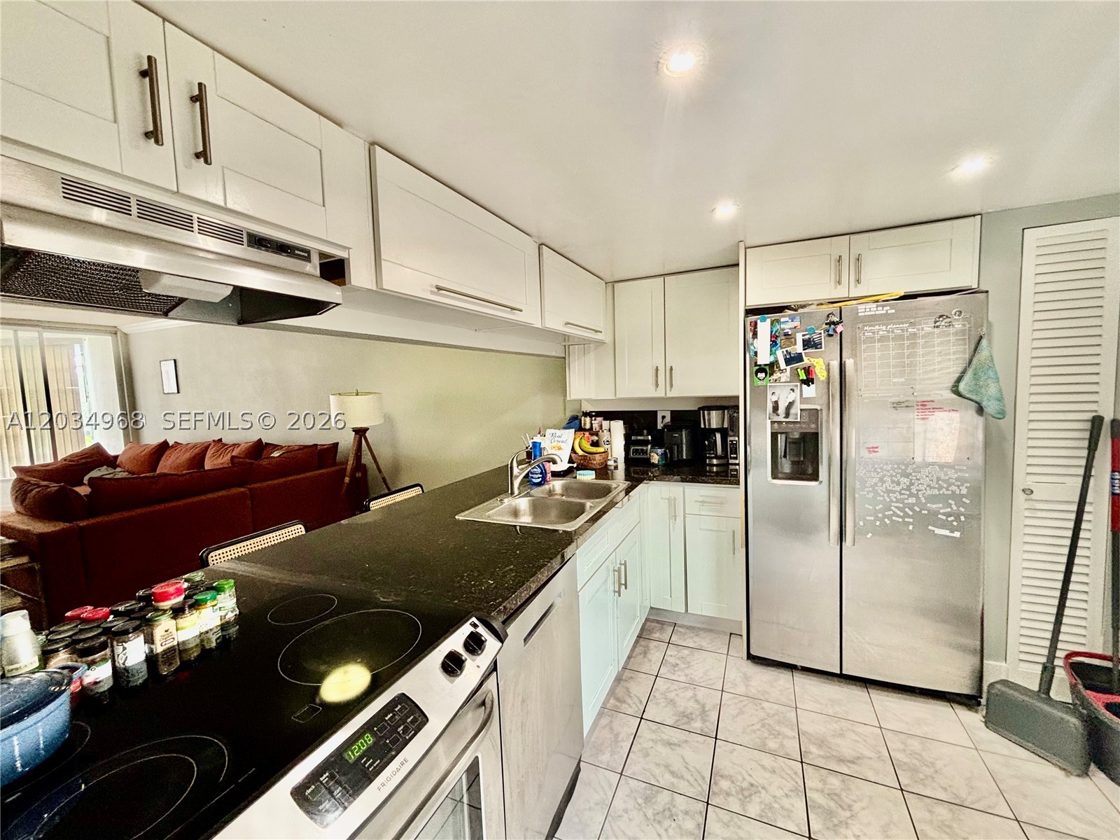 FOURTH FORUM CONDOMINIUM - Residential