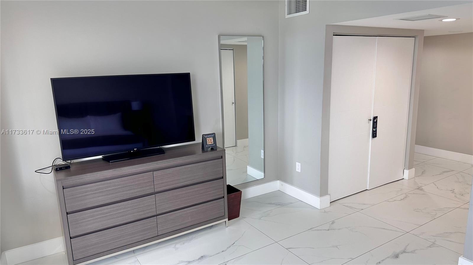 OCEAN POINT BEACH CLUB CO - Residential