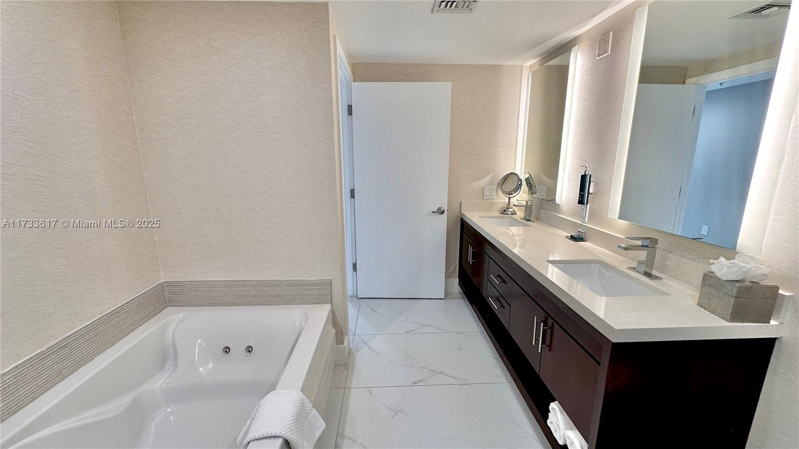 OCEAN POINT BEACH CLUB CO - Residential