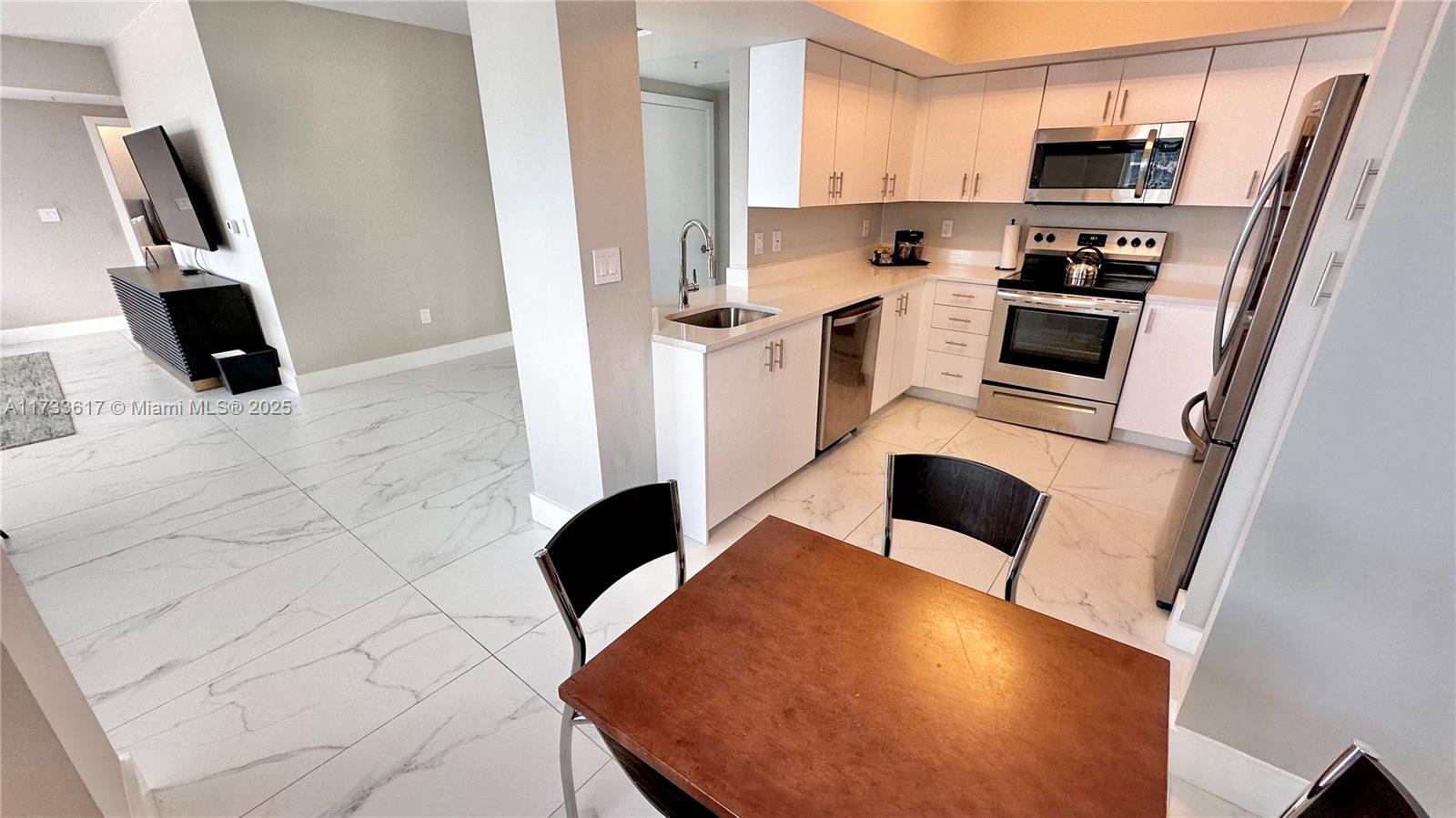 OCEAN POINT BEACH CLUB CO - Residential
