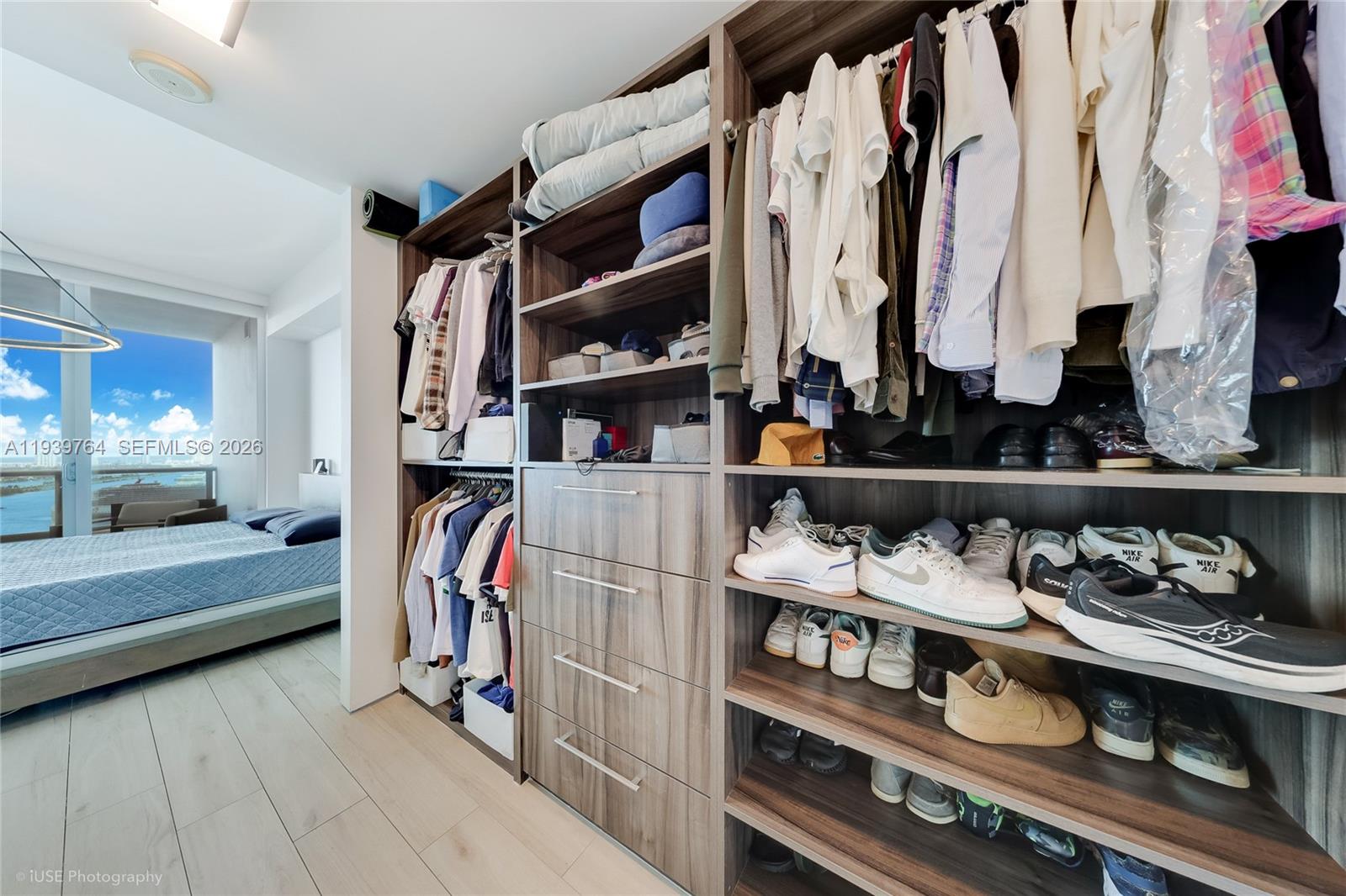 900 BISCAYNE BAY CONDO - Residential