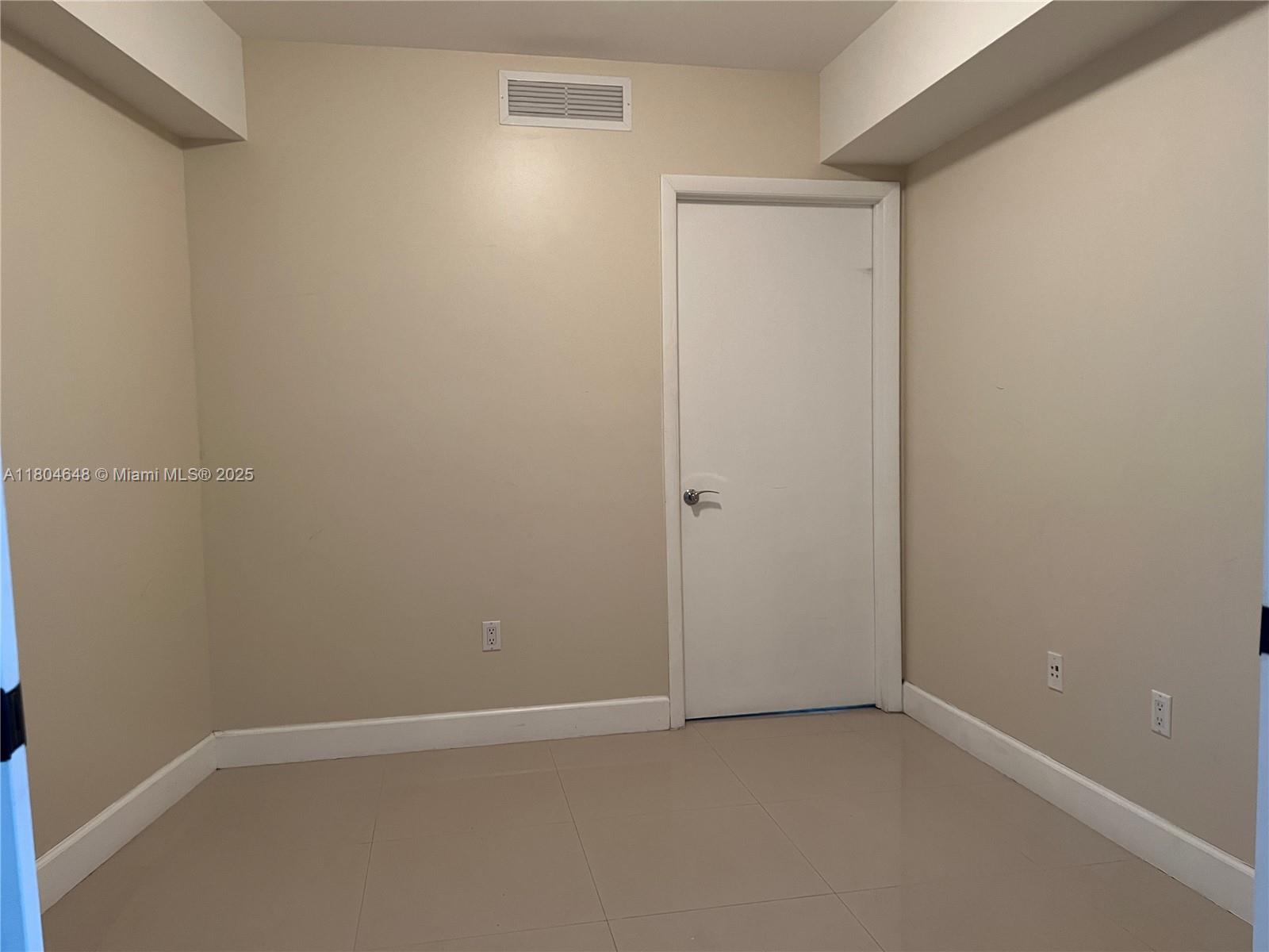 BEACH CLUB THREE CONDO - Residential