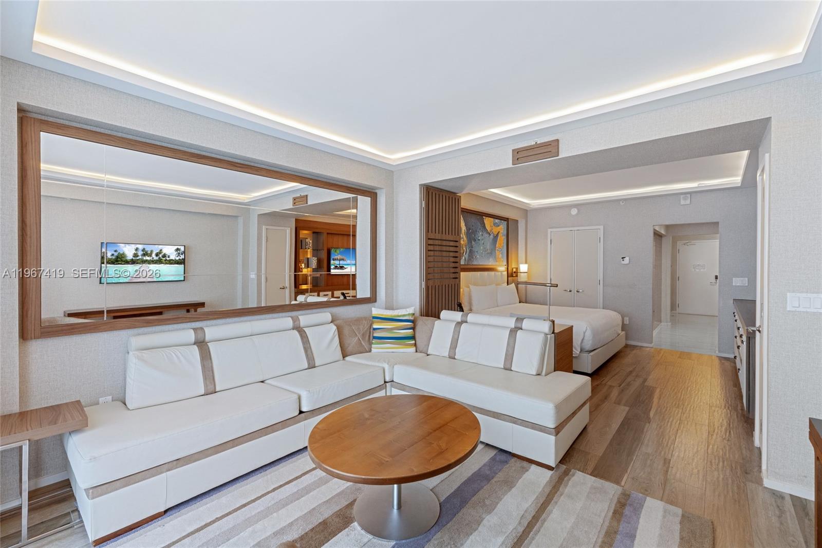 551 FLB CONDOMINIUM HOTEL - Residential