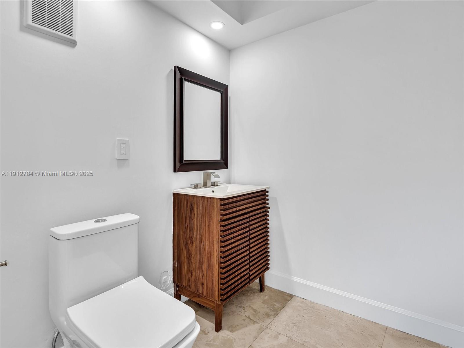 EASTERN SHORES - Residential