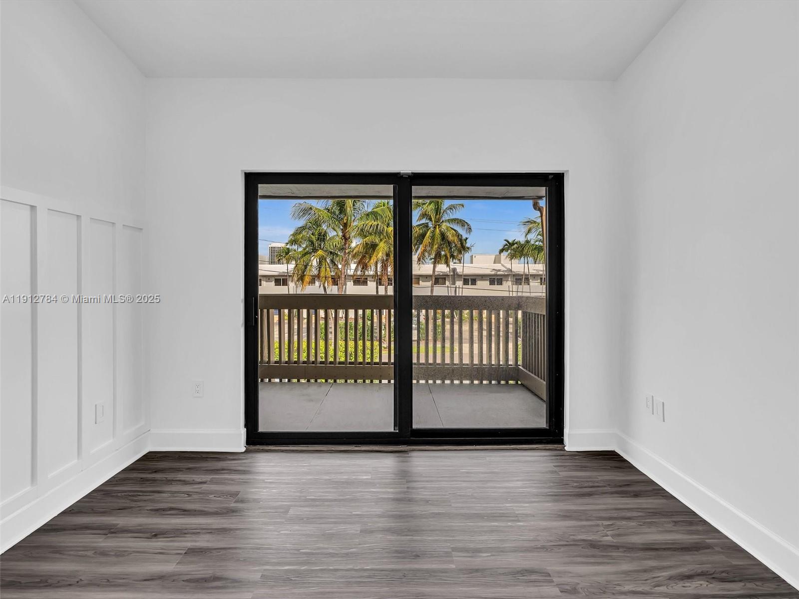 EASTERN SHORES - Residential