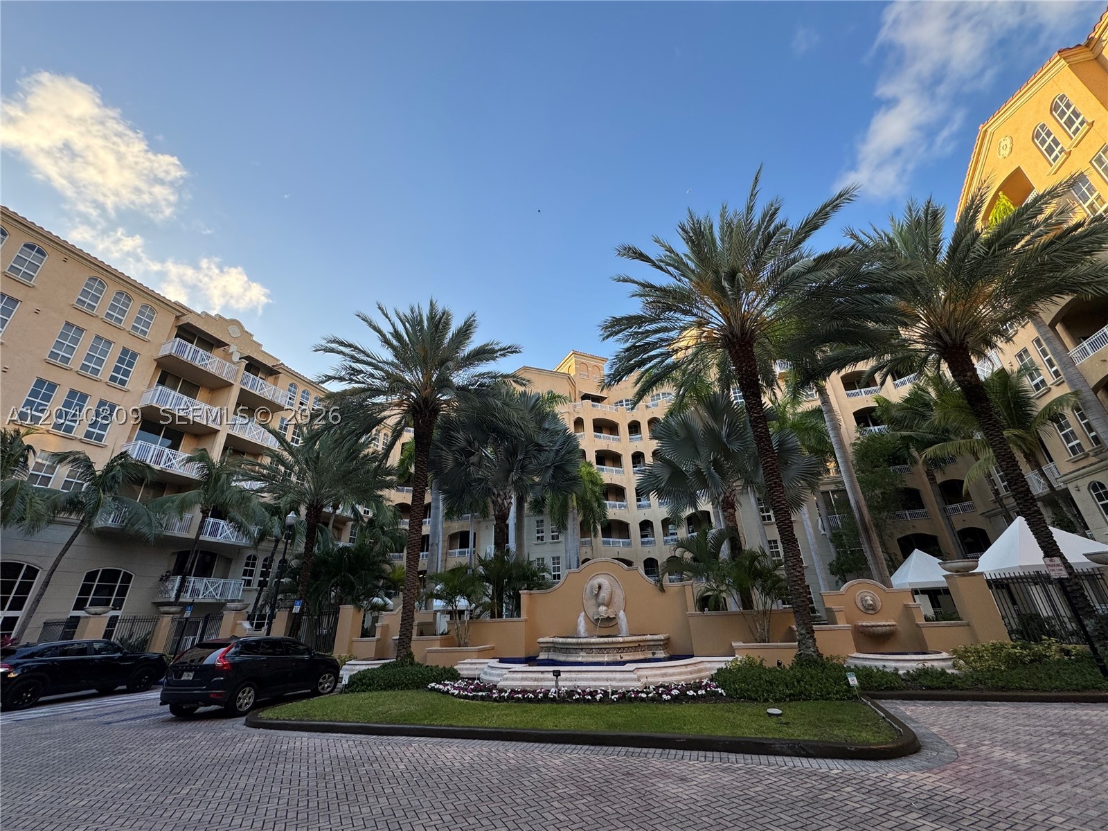 ALAQUA CONDO - Residential